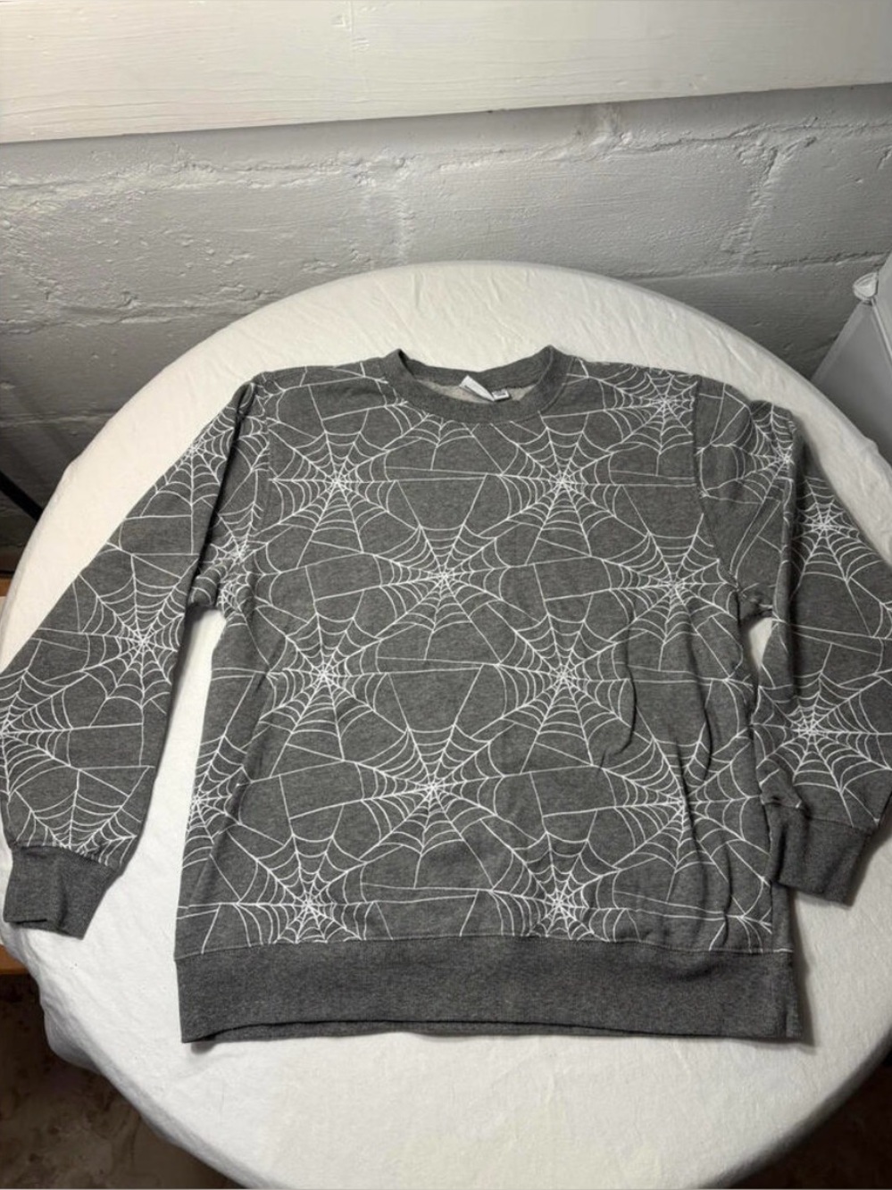 Doe Gray All Over White Spiderweb Print Fleece Crewneck Sweatshirt Size Small